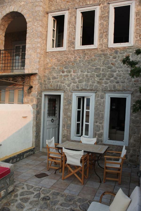 فيلا Alkioni Stone House هيدرا المظهر الخارجي الصورة